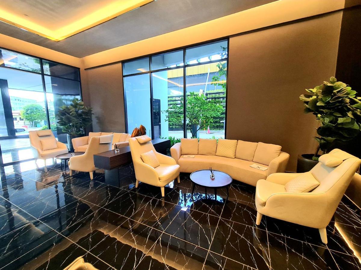 Beacon Executive Premium Suite George Town Exteriér fotografie