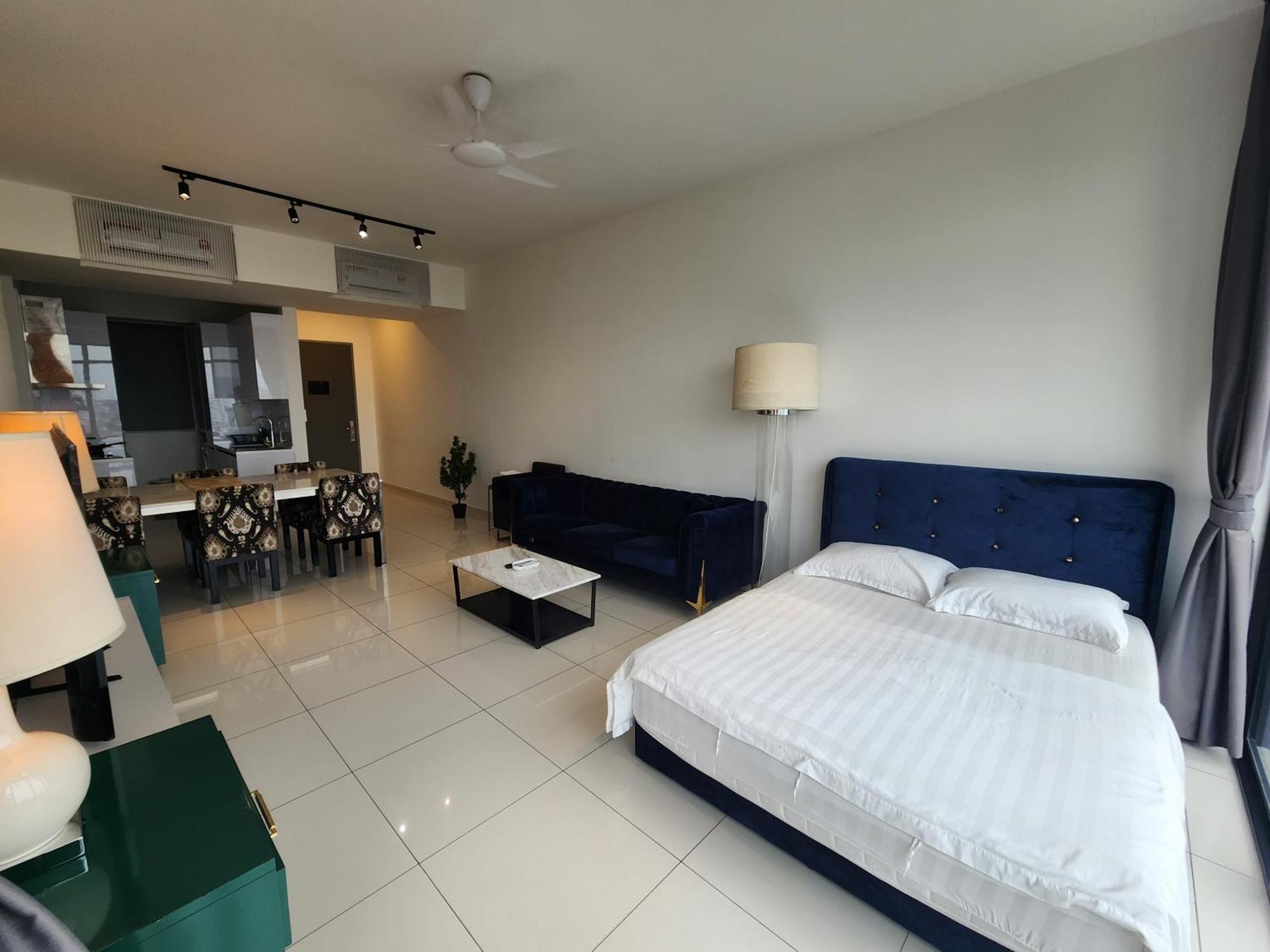 Beacon Executive Premium Suite George Town Exteriér fotografie